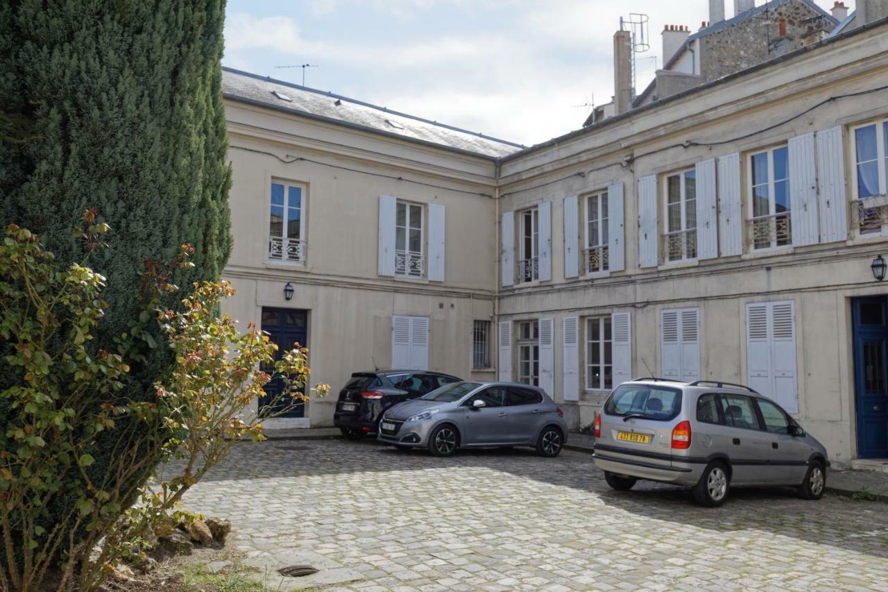 Les Menus Plaisirs Apartment Versailles Exterior photo